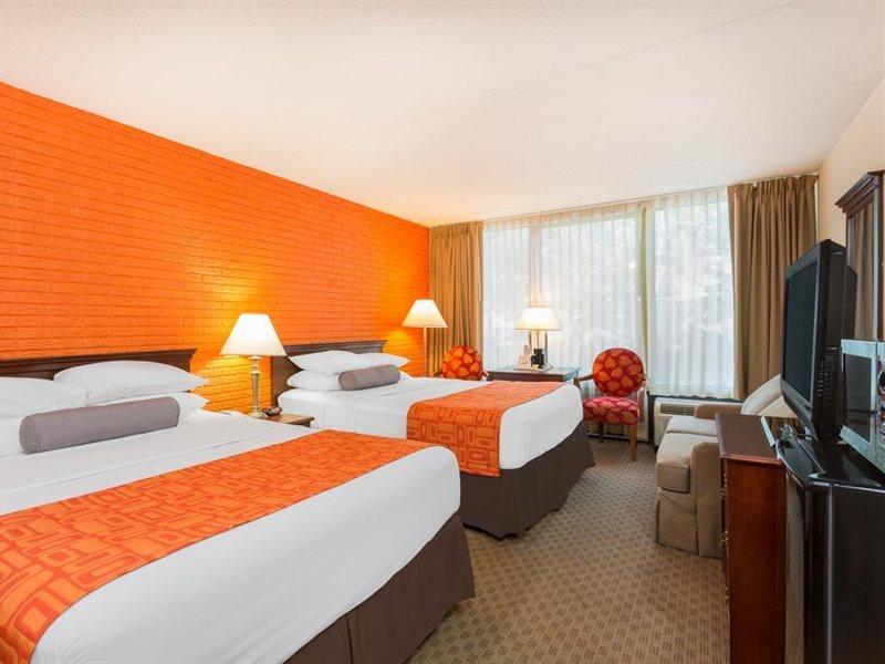 Howard Johnson By Wyndham Williamsburg Norge Exterior photo